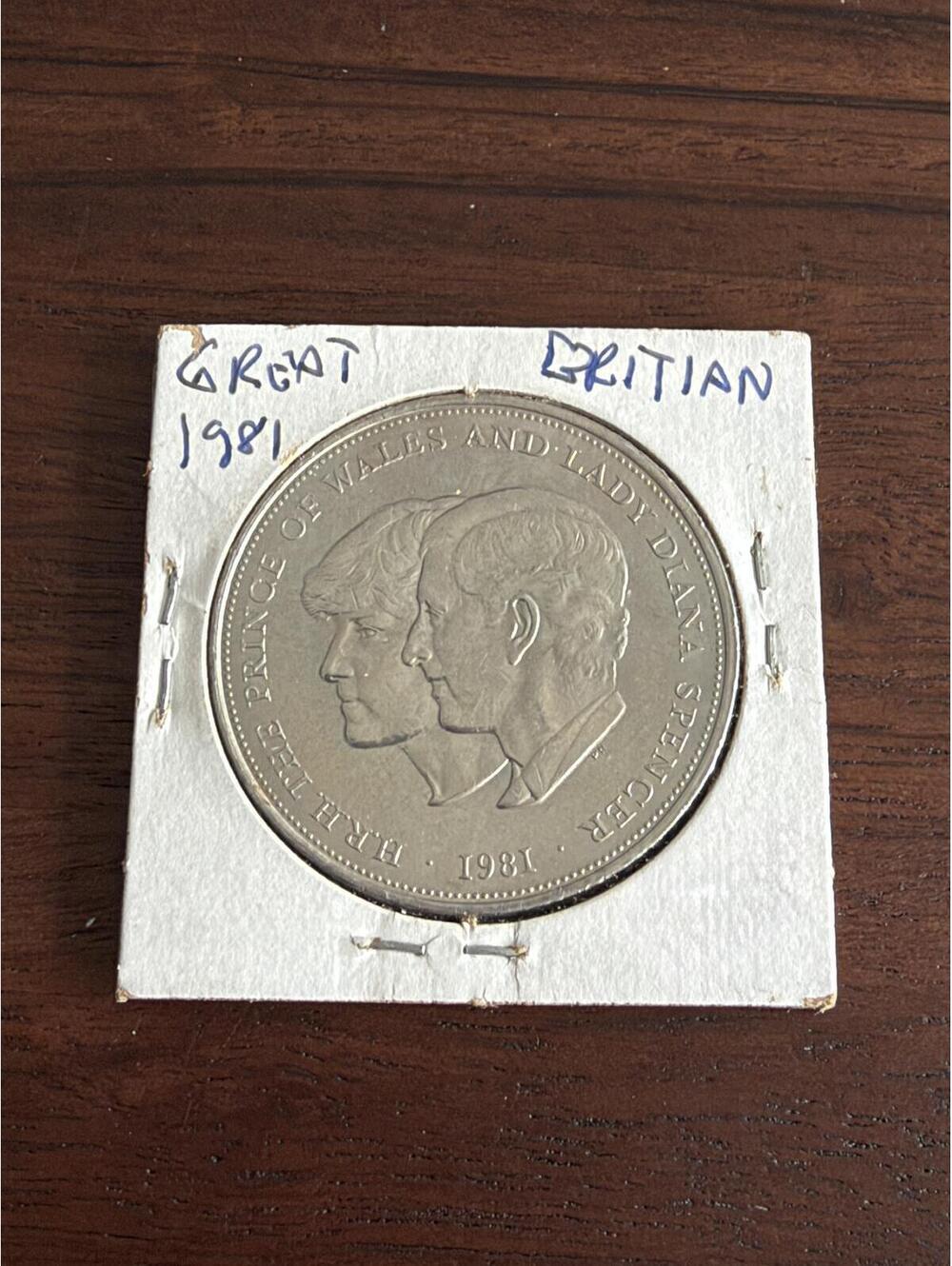 1981 UK Royal Wedding Crown Coin Charles Diana 25p